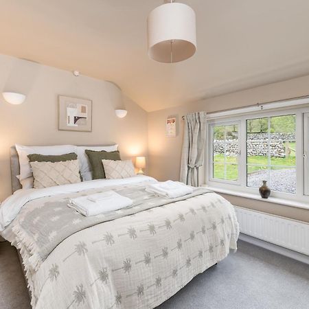 Central Malham Wellbeing Escape Hot Tub & Studio 외부 사진