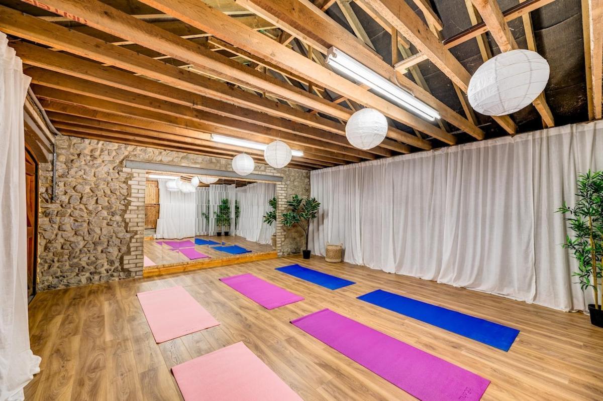Central Malham Wellbeing Escape Hot Tub & Studio 외부 사진